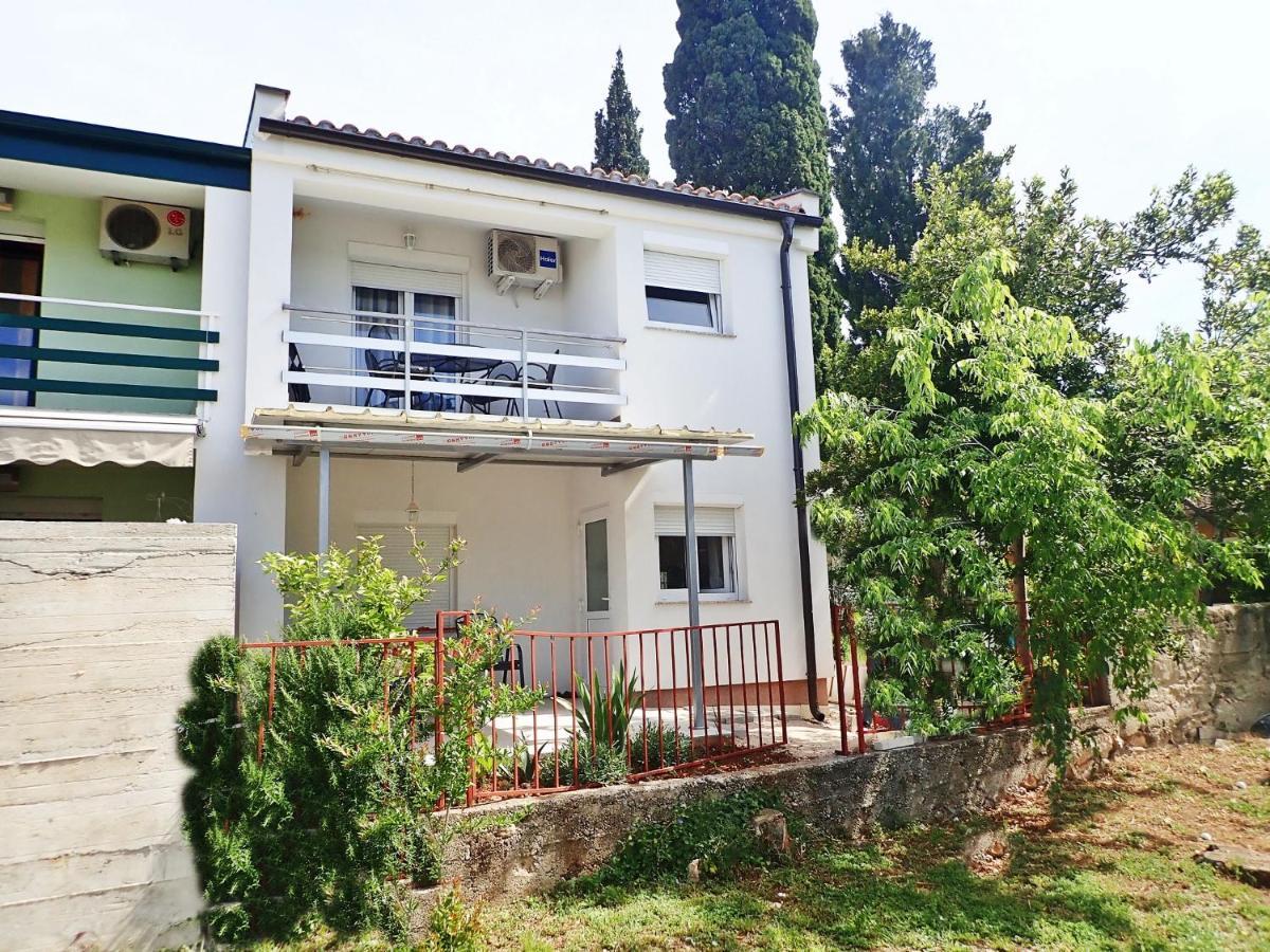Apartment Maca Starigrad Paklenica Dış mekan fotoğraf