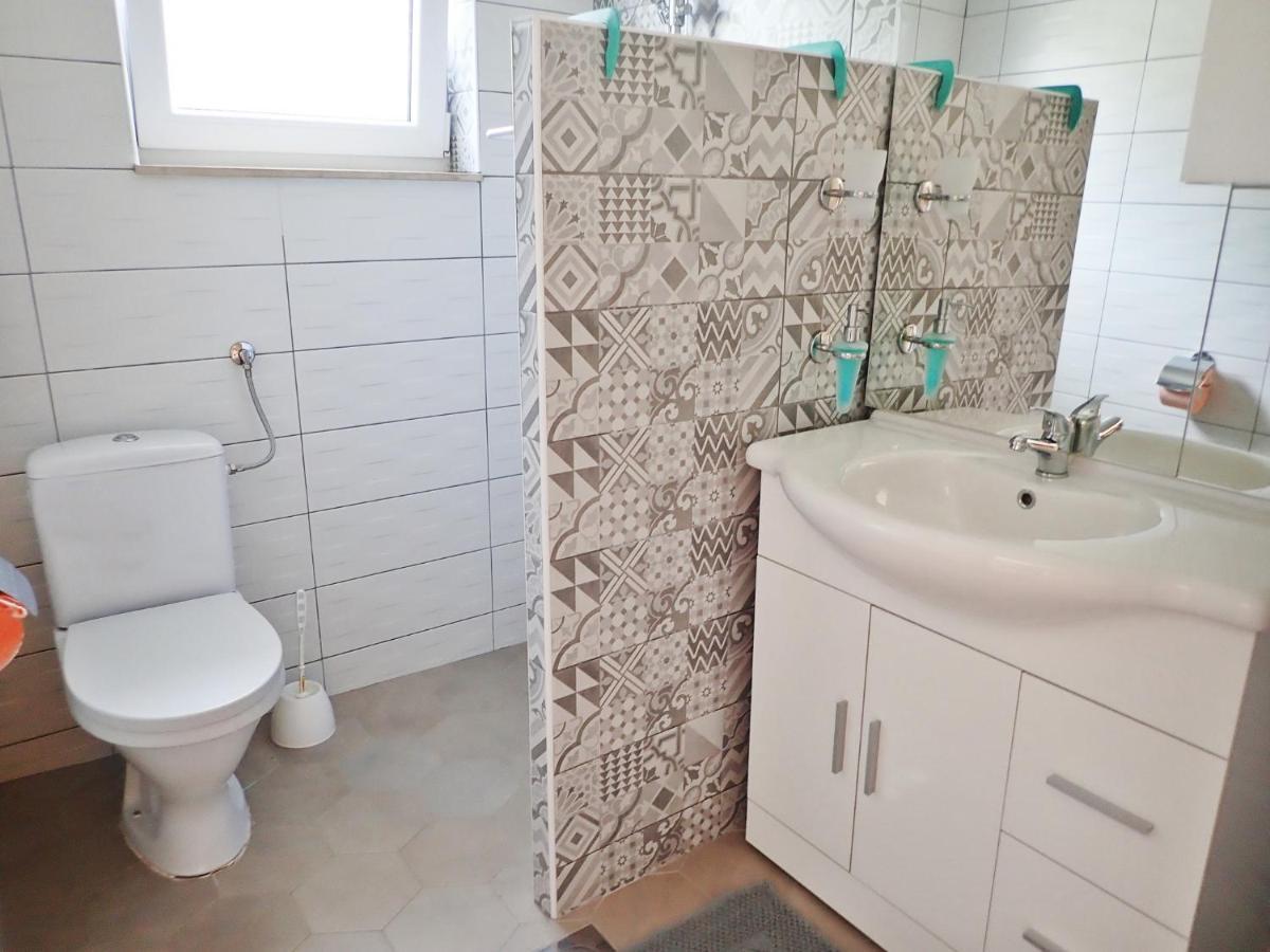 Apartment Maca Starigrad Paklenica Dış mekan fotoğraf